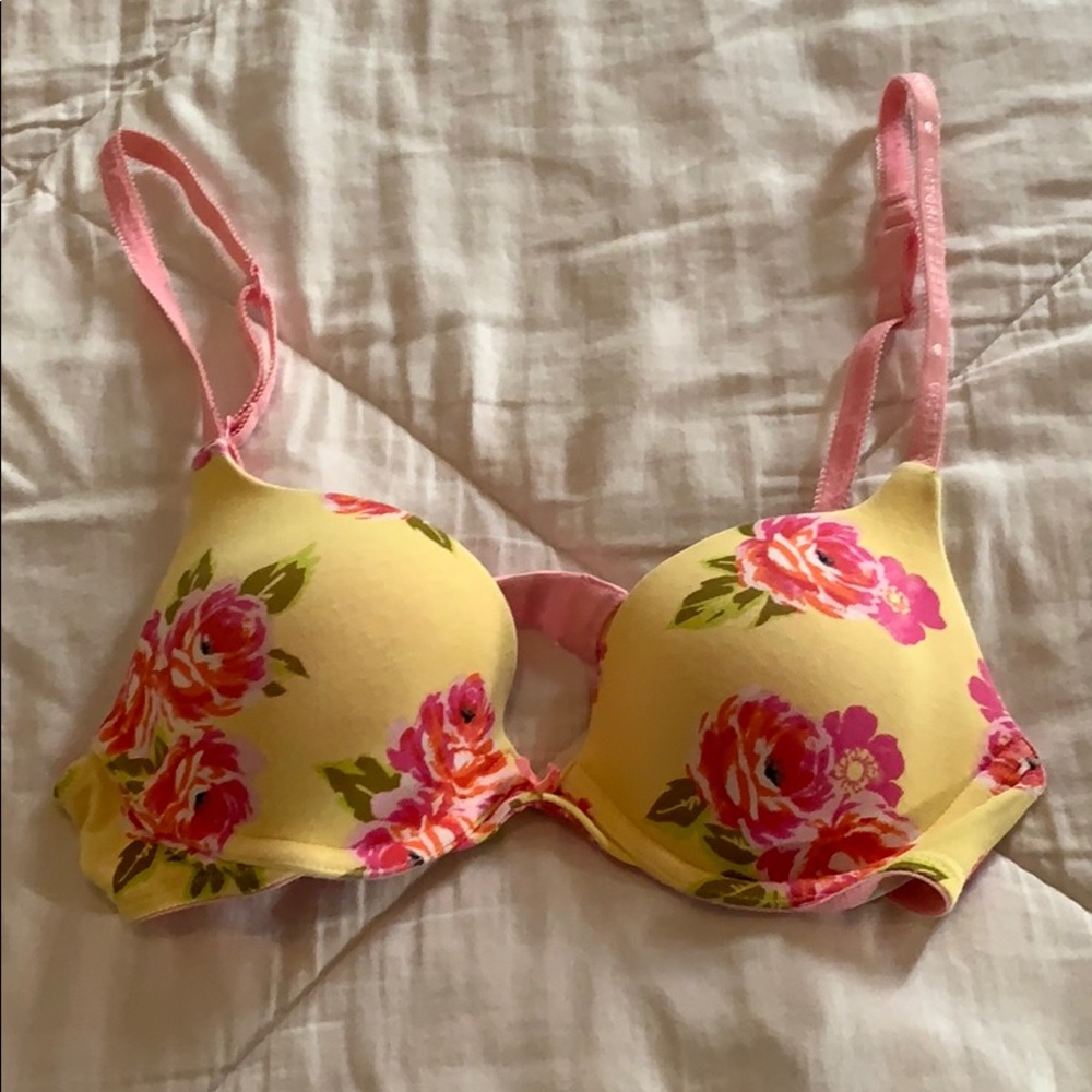 Victoria Secret flower 🌺 braw